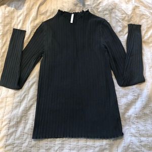 Rylee + Cru Black Longsleeve